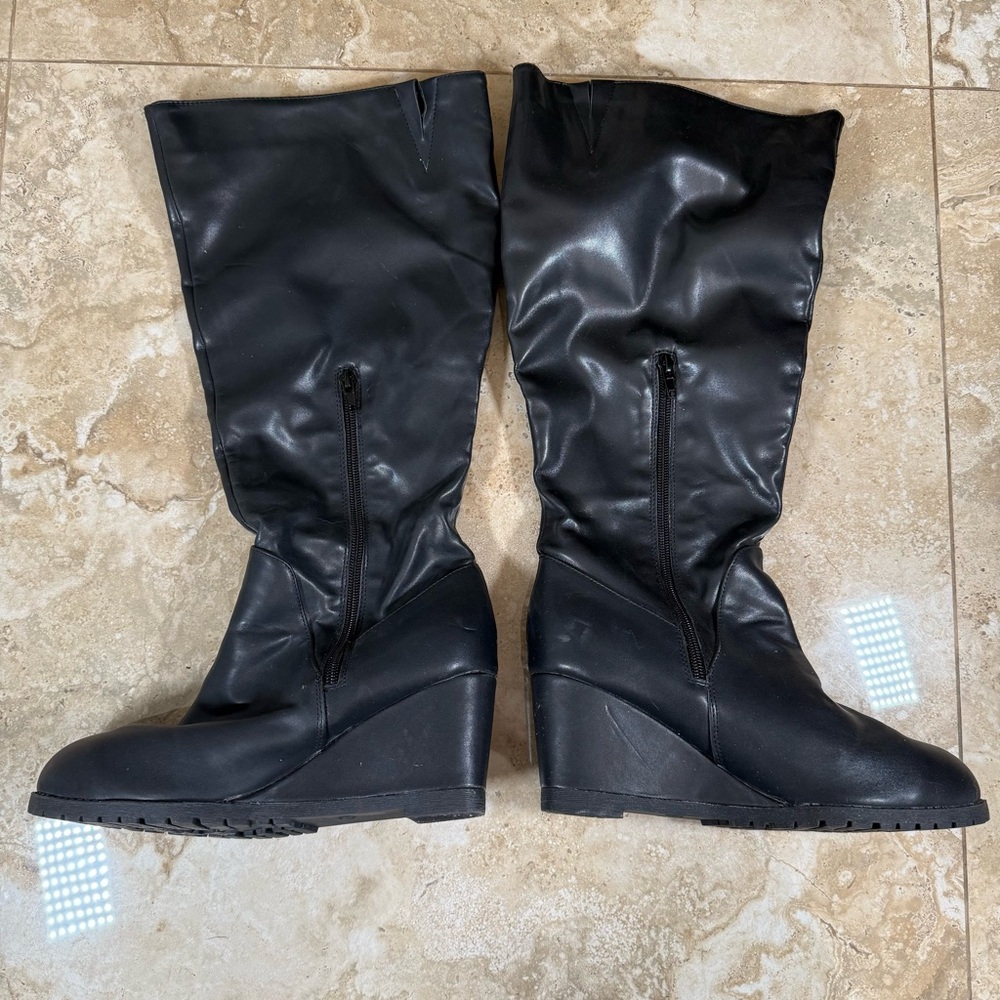 VENUS Black Tall Zip Knee-High Wedge Boots – Women’s Size 9